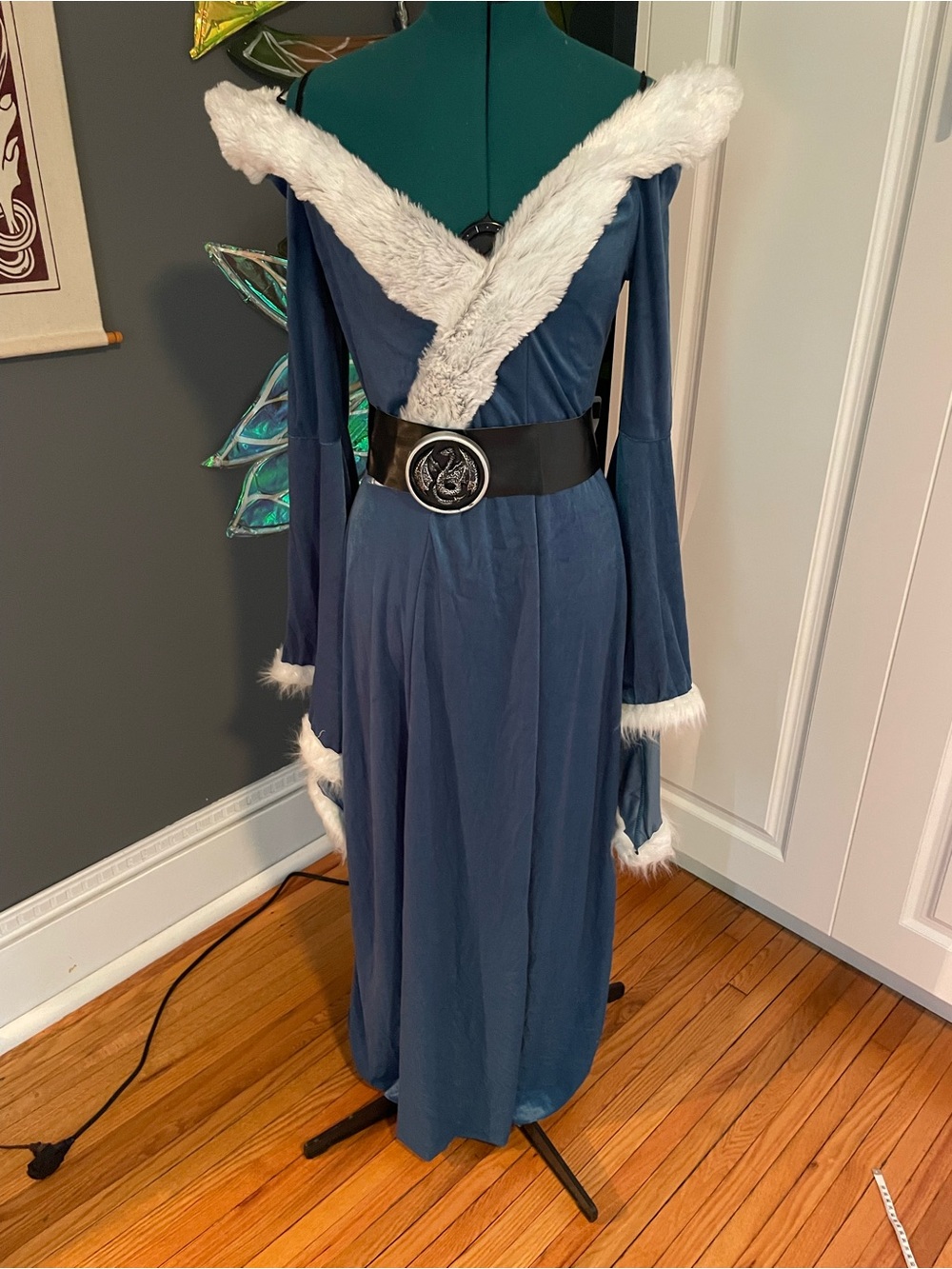 Womens Medieval Dragon Maiden Halloween Costume Size Large